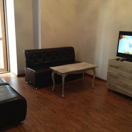 Apartment Sayat-Nova יירבאן חדר תמונה